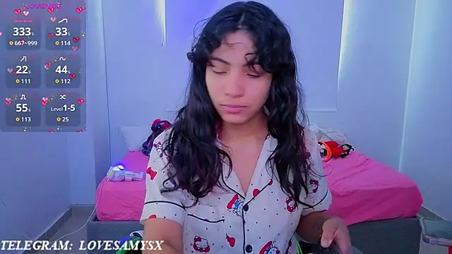 Lovelyamyy Chat XXX in diretta