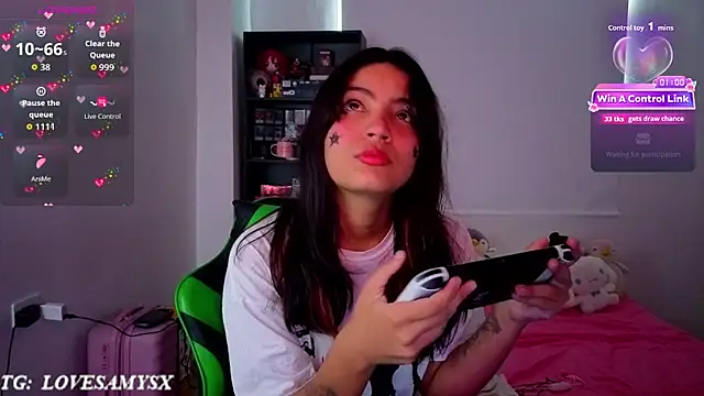 Chat XXX en directo de Lovelyamyy