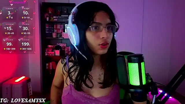 Živý XXX chat Lovelyamyy