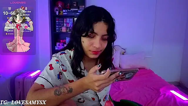 Lovelyamyy's Live XXX Chat