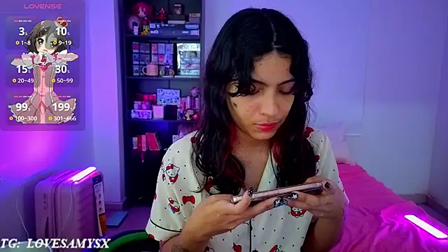 Lovelyamyy – Live XXX-chat