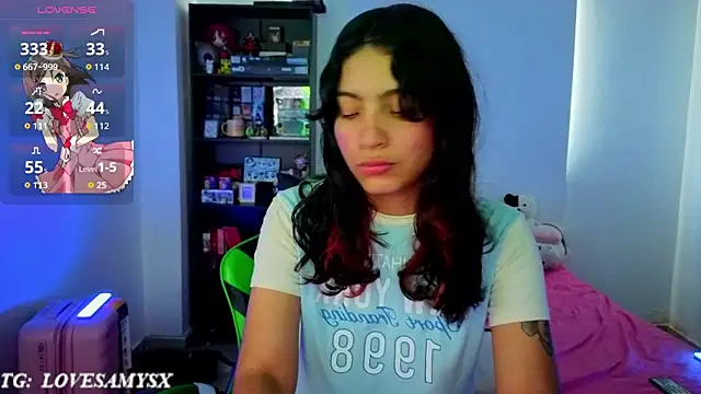 צ'אט XXX בשידור חי של Lovelyamyy