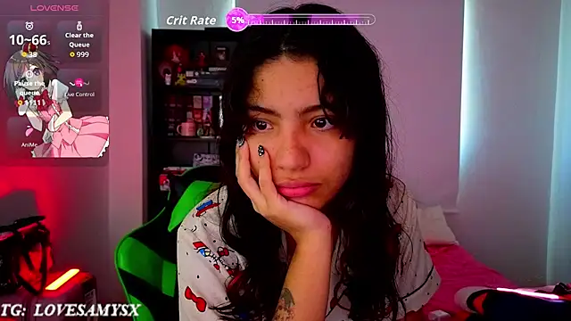 Chat XXX en directo de Lovelyamyy