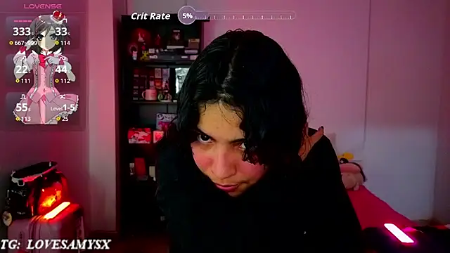 צ'אט XXX בשידור חי של Lovelyamyy