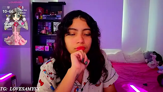 Chat XXX en directo de Lovelyamyy