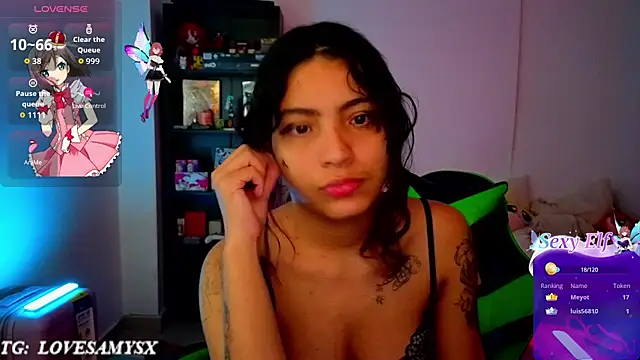 Chat XXX en directo de Lovelyamyy