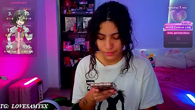 Lovelyamyy's Live XXX Chat