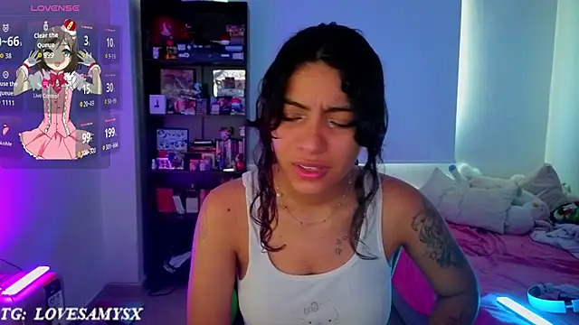 Chat XXX en directo de Lovelyamyy