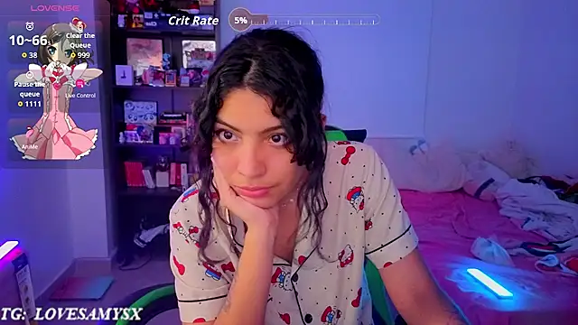 Chat XXX en directo de Lovelyamyy