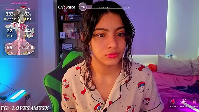 XXX chat uživo modela Lovelyamyy