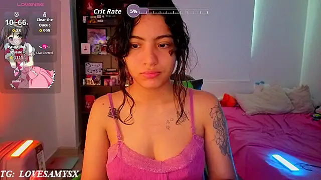 Chat XXX en directo de Lovelyamyy