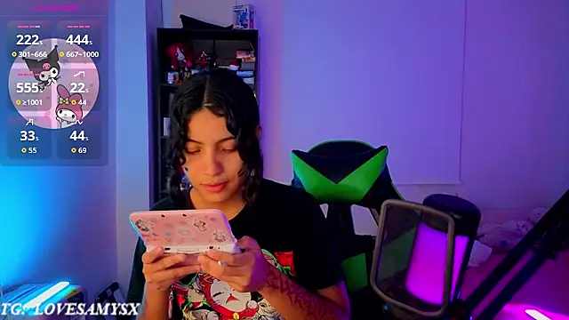 Chat XXX en directo de Lovelyamyy