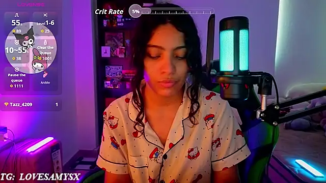 Chat XXX en directo de Lovelyamyy