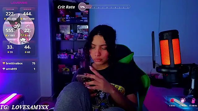 Lovelyamyy Chat XXX in diretta