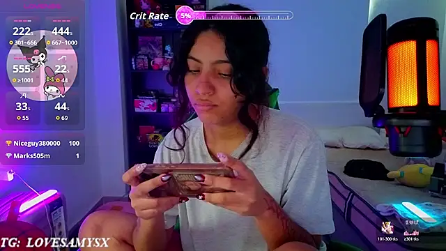 Chatroom XXX en direct de Lovelyamyy