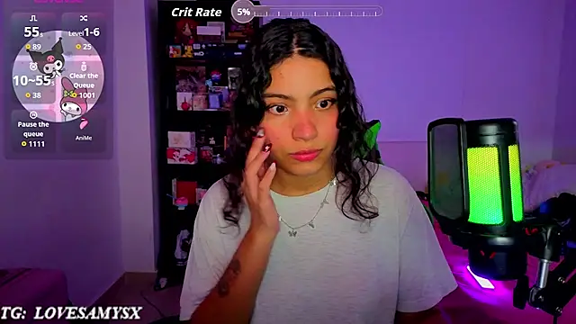 Chat XXX en directo de Lovelyamyy