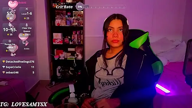 XXX chat uživo modela Lovelyamyy