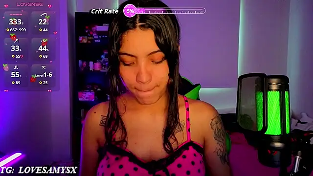 Lovelyamyy Chat XXX in diretta