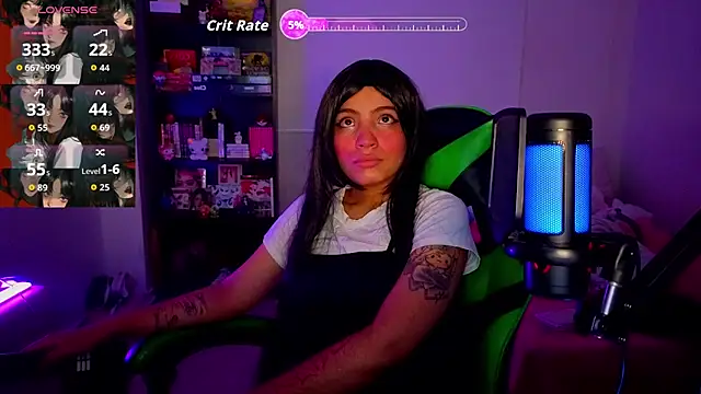 Chat +18 de Lovelyamyy ao vivo