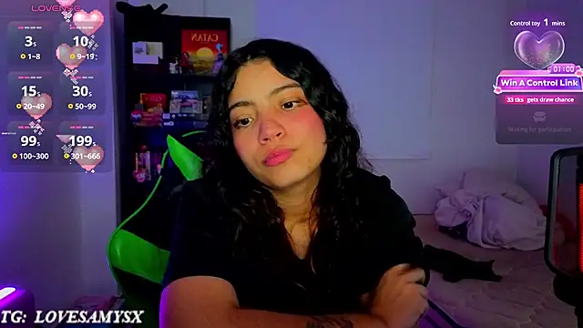 XXX chat uživo modela Lovelyamyy
