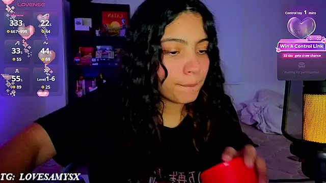 Chat XXX ao vivo de Lovelyamyy