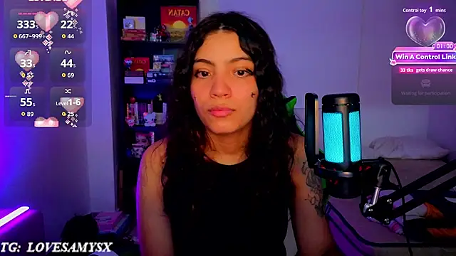 Chat XXX ao vivo de Lovelyamyy