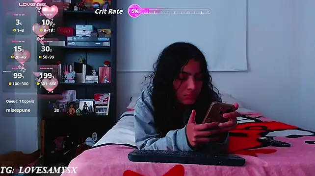 Show de Lovelyamyy na webcam
