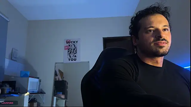 XXX chat uživo modela Lucasfit24