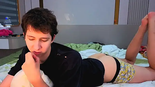 Timothy_Fox Show in webcam