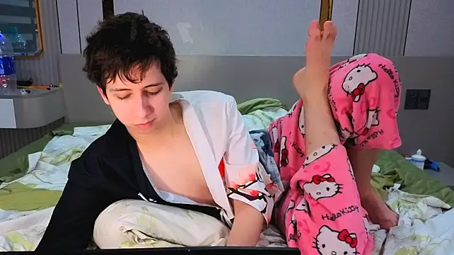 Timothy_Fox Show in webcam