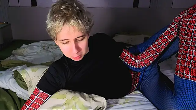 Timothy_Fox Show in webcam
