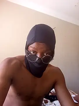 UPSCALE-D Pertunjukan Webcam