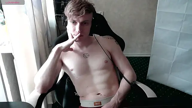Krieger84 Show in webcam