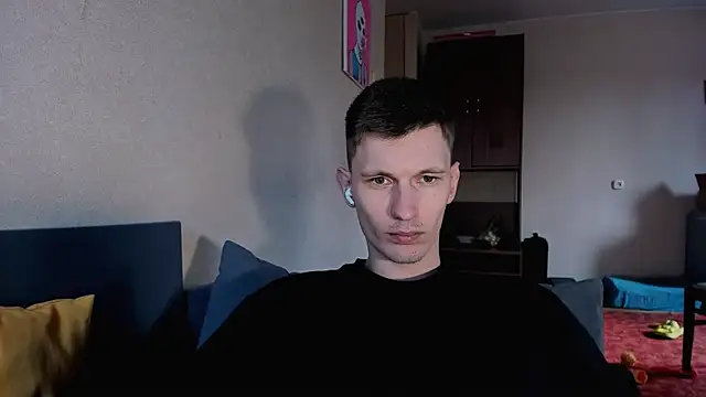 Kevin_Hornyyy: διαδικτυακό σόου στην κάμερα