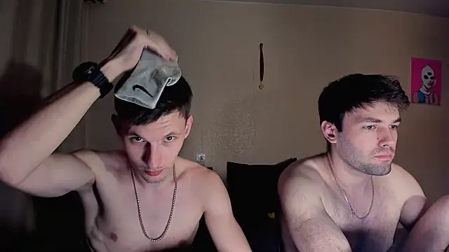 הופעת ווב קאם של Kevin_Hornyyy