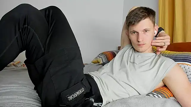 Kevin_Hornyyy Show Webcam