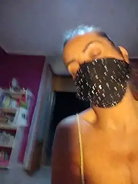 Akemi_rossi's Live XXX Chat
