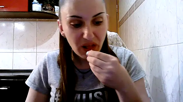 Lacmi30 Chat XXX in diretta