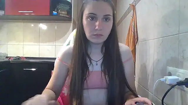 Lacmi30 Adlı Modelin Canlı XXX Sohbeti