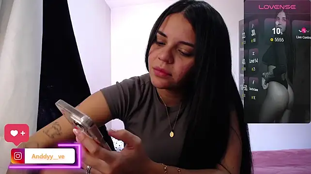 Živý XXX chat Anddyy__