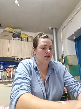 Jyleta Chat XXX in diretta