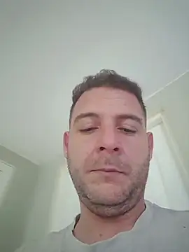 Andrei8911 Webcam Show