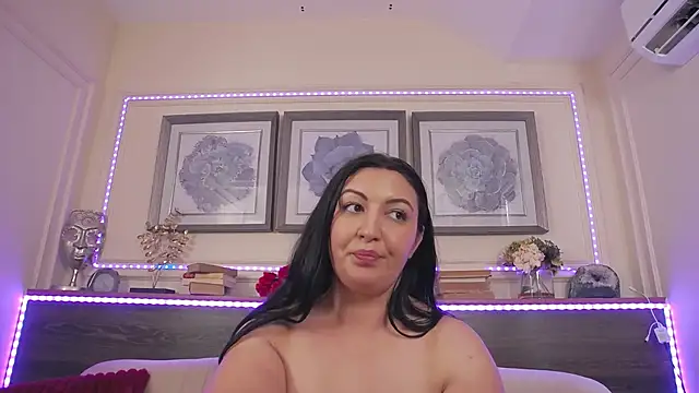 XXX chat uživo modela BustyEva_