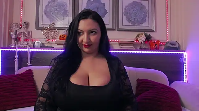 Онлайн чат XXX BustyEva_