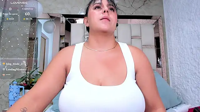 Chat XXX en directo de katleya_lewiis