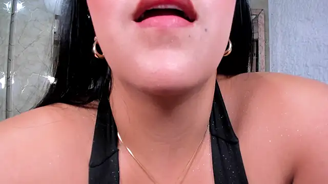 Chat +18 de katleya_lewiis ao vivo