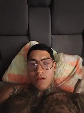 Briangalleta webcam show