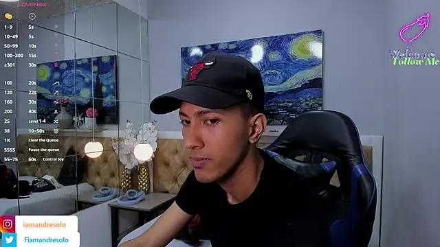 HarolddXL webkamerás műsora