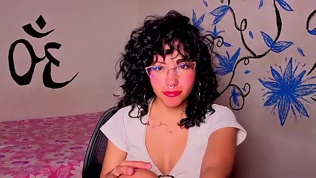 zoe_ch_n Live XXX chat
