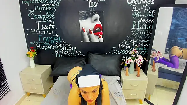 Chat XXX en directo de HornyRouse_